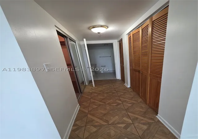 Homes for sale in Hollywood, FL | 919 Hillcrest Dr, Hollywood, FL 33021 | Houzeo