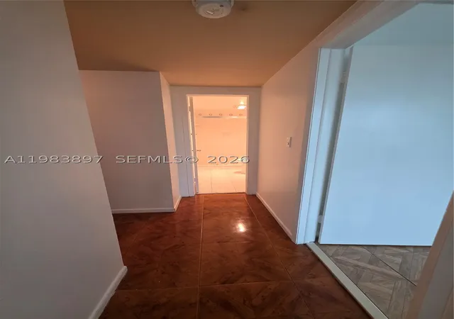 Homes for sale in Hollywood, FL | 919 Hillcrest Dr #210, Hollywood, FL 33021 | MLS# A11983897