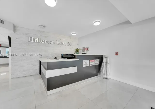 Homes for sale in Hollywood, FL | 919 Hillcrest Dr #210, Hollywood, FL 33021 | MLS# A11983897