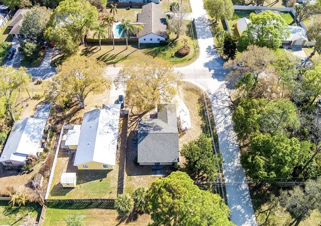 Homes for sale in Vero Beach, FL | 2890 1st Pl, Vero Beach, FL 32968 | MLS# B26002871