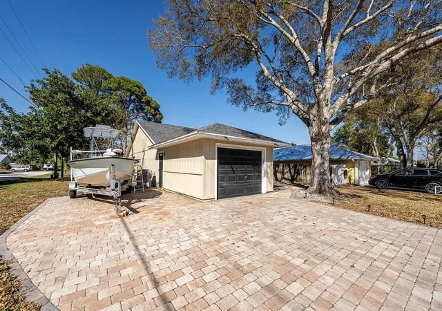 Homes for sale in Vero Beach, FL | 2890 1St Pl, Vero Beach, FL 32968 | MLS# B26002871