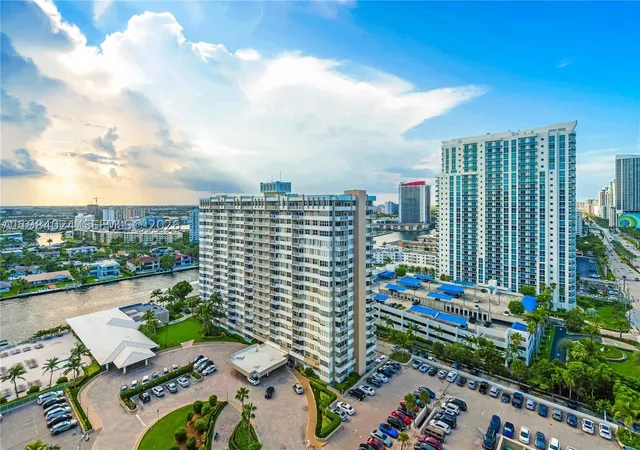 Photo 4 of Condo for sale at 1985 S Ocean Dr #21K, Hallandale Beach, FL 33009 | MLS# A11984024 | Listing updated on 2026-07-23