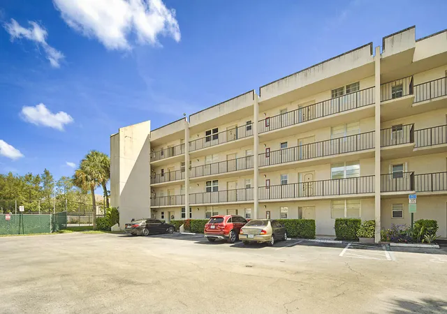 2nd image of 2541 Aragon Blvd #202, Sunrise, FL 33322 | MLS# B26002961