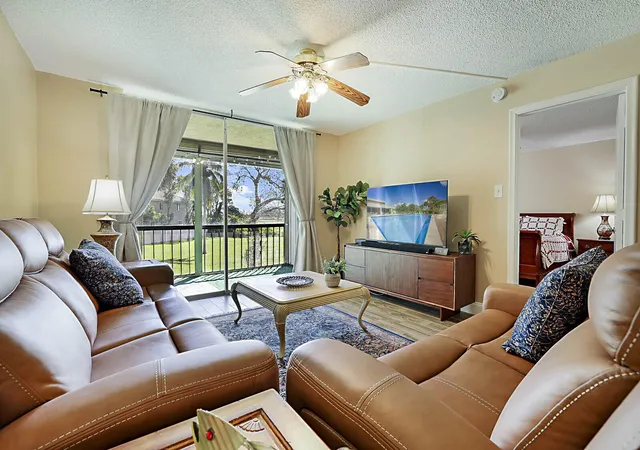 4th image of 2541 Aragon Blvd #202, Sunrise, FL 33322 | MLS# B26002961