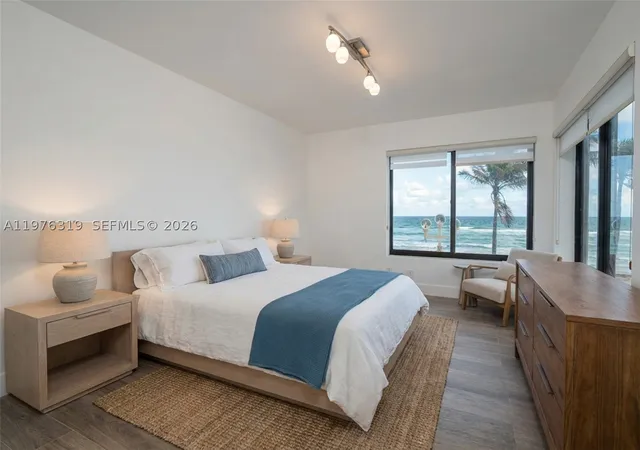 Listing Photo 5 - Condo for sale in building located at 3300 N Surf Rd, Hollywood, FL 33019 - Unit #26A