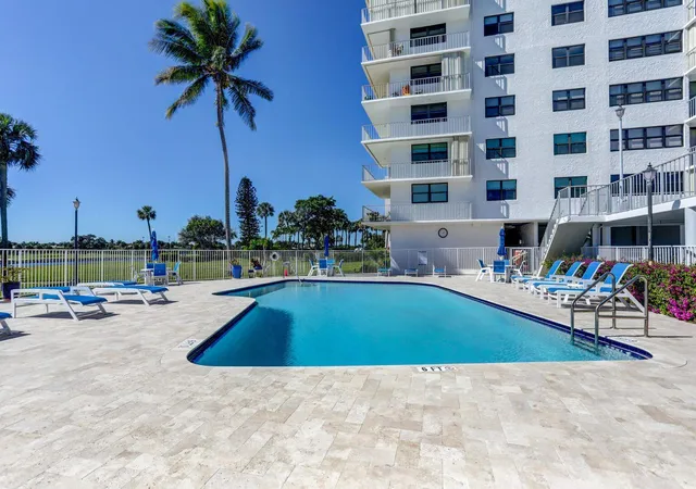 Homes for sale in North Palm Beach, FL | 336 Golfview Rd #203, North Palm Beach, FL 33408 | MLS# B26003198