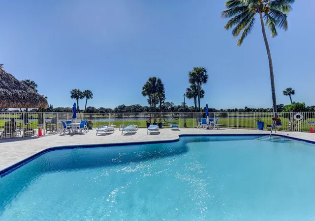Homes for sale in North Palm Beach, FL | 336 Golfview Rd #203, North Palm Beach, FL 33408 | MLS# B26003198