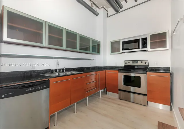 4th image of 10 Sw South River Dr #607, Miami, FL 33130 | MLS# A11982736