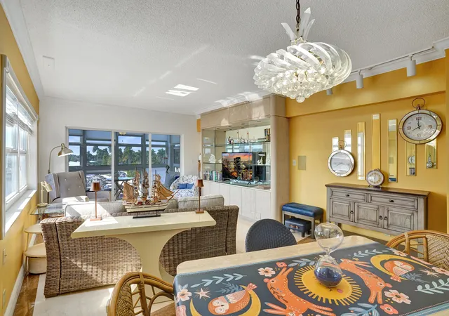 Homes for sale in Lauderdale-by-the-Sea, FL | 1481 S Ocean Blvd, Lauderdale-by-the-Sea, FL 33062