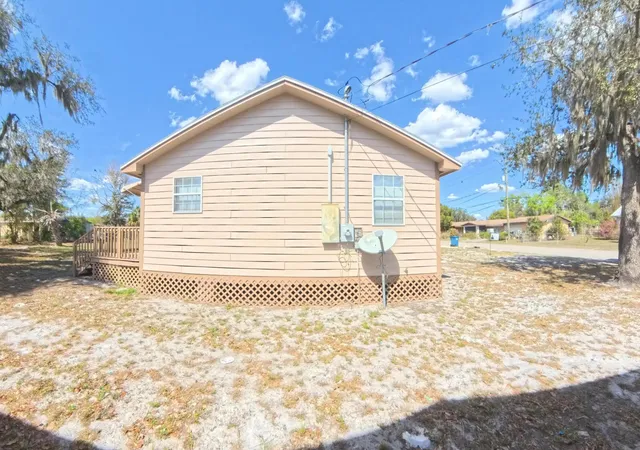 Homes for sale in Fort Meade, FL | 714 S Seminole Ave, Fort Meade, FL 33841 | MLS# B26003445