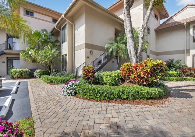 image of 19407 Sabal Lake Dr #5016, Boca Raton, FL 33434 | MLS# B26003462