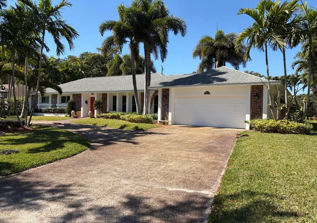 1st image of 8 Bell Ln, Palm Springs, FL 33406 | MLS# B26003628