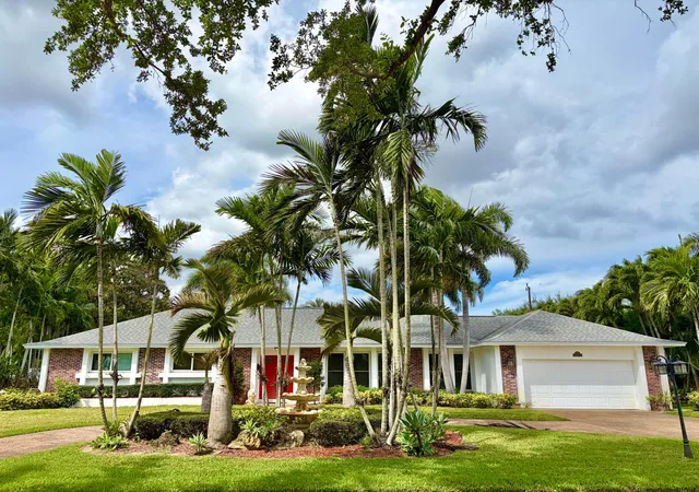 2nd image of 8 Bell Ln, Palm Springs, FL 33406 | MLS# B26003628