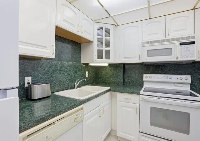 4th image of 2000 S Ocean Blvd #2L, Pompano Beach, FL 33062 | MLS# B26003675