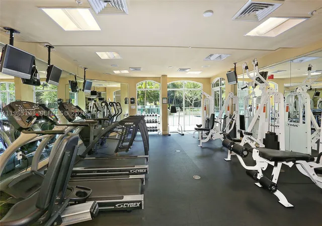 2nd image of 6001 SW 70th St, South Miami, FL 33143