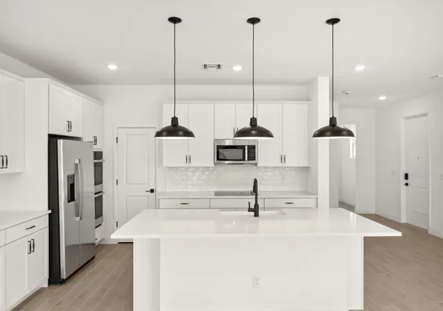 3rd image of 184 Se Birch Ter, Stuart, FL 34997 | MLS# B26003943