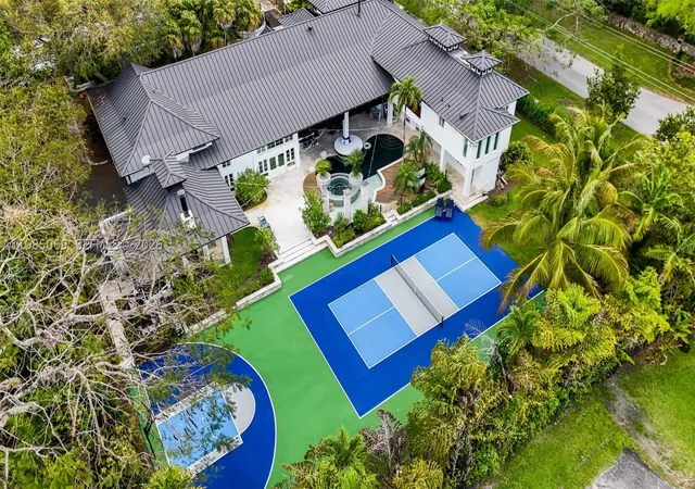 Photo 2 of Mansion for sale at 6700 Sw 132nd St, Pinecrest, FL 33156 | MLS# A11985069 | Listing updated on 2026-07-27