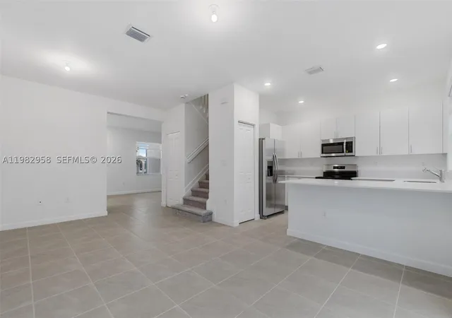 Photo 3 of Townhouse for sale at 16281 Sw 292nd St, Homestead, FL 33033 | MLS# A11982958 | Listing updated on 2026-10-06