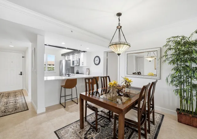 3rd image of 2101 Marina Isle Wy #404, Jupiter, FL 33477 | MLS# B26004159