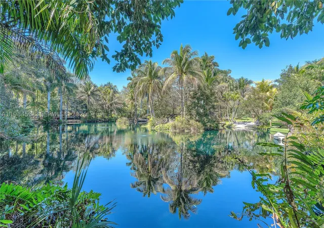 Photo 2 of Sale Pending at 154th Street   870, North Miami Beach, FL 33162 | MLS# A11984538 | Listing updated on 2026-08-26