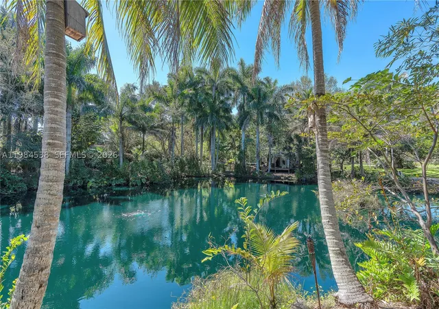 Photo 3 of Sale Pending at 154th Street   870, North Miami Beach, FL 33162 | MLS# A11984538 | Listing updated on 2026-08-26