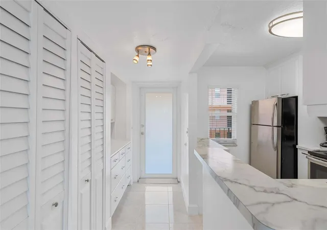 Homes for sale in Lauderdale Lakes, FL | 2841 Somerset Dr #311, Lauderdale Lakes, FL 33311 | MLS# B26004333