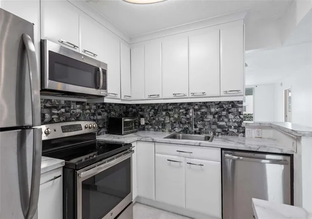 Homes for sale in Lauderdale Lakes, FL | 2841 Somerset Dr #311, Lauderdale Lakes, FL 33311 | MLS# B26004333
