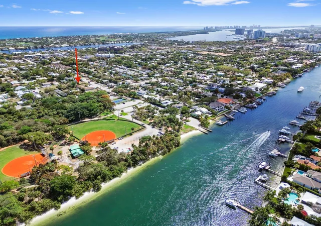 3rd image of 1955 Juno Rd, North Palm Beach, FL 33408 | MLS# B26004510