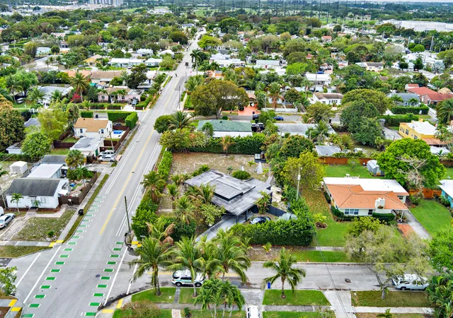 3rd image of 6311 Lake Ave, West Palm Beach, FL 33405 | MLS# B26004523