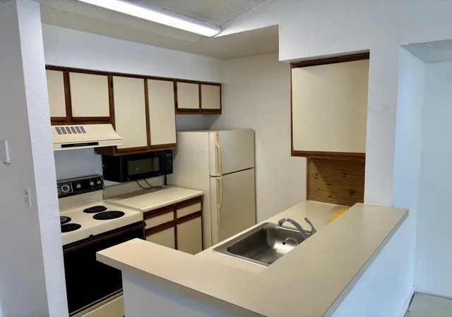 2nd image of 2796 S University Dr #2207, Davie, FL 33328 | MLS# B26004709