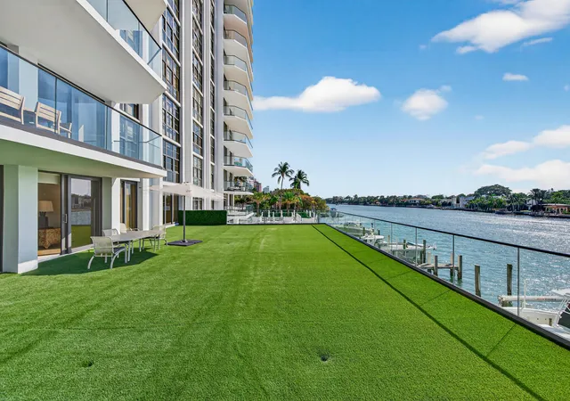 2nd image of 5500 Collins Ave #302, Miami Beach, FL 33140 | MLS# B26004751