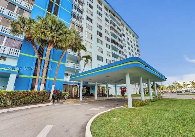 2nd image of 4001 Hillcrest Dr #602-4, Hollywood, FL 33021 | MLS# A11985887
