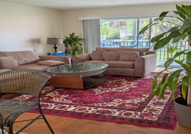 Homes for sale in Vero Beach, FL | 4141 16th St, Vero Beach, FL 32960 | MLS# B26004826