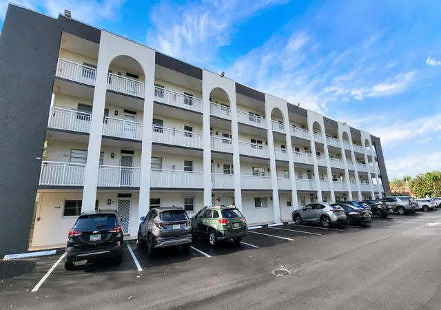 Homes for sale in Pompano Beach, FL | 1541 S Ocean Blvd #211, Pompano Beach, FL 33062 | MLS# B26004870