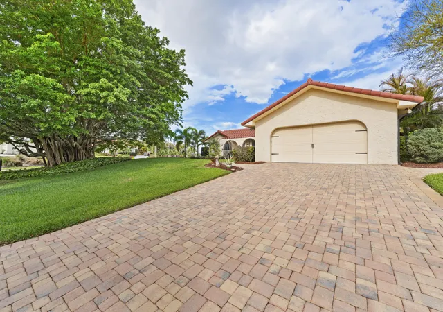 3rd image of 4176 Se Fairway Ct, Stuart, FL 34997 | MLS# B26004873