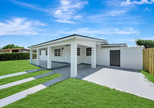 Homes for sale in Miami, FL | 4040 Sw 108th Ave, Miami, FL 33165 | MLS# B26004965
