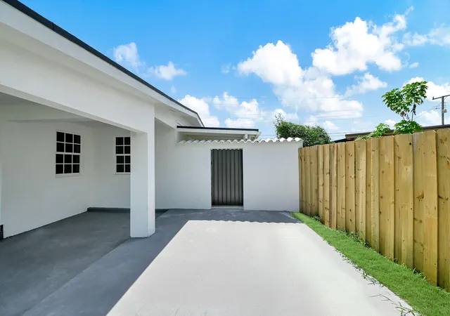 Homes for sale in Miami, FL | 4040 Sw 108Th Ave, Miami, FL 33165 | MLS# B26004965