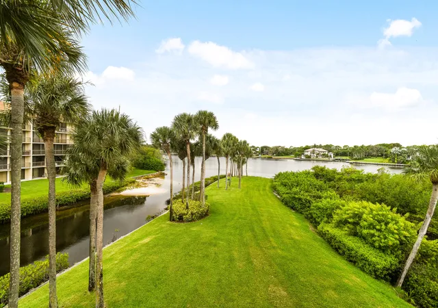 2nd image of 1701 Marina Isle Wy, Jupiter, FL 33477