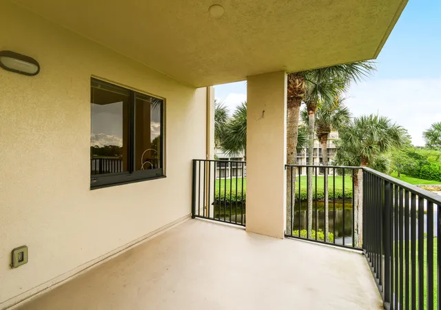 5th image of 1701 Marina Isle Wy, Jupiter, FL 33477
