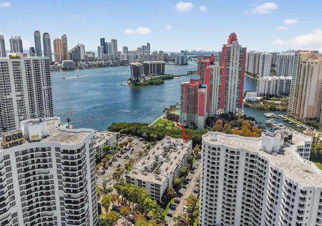 3rd image of 3350 Ne 192Nd St, Aventura, FL 33180