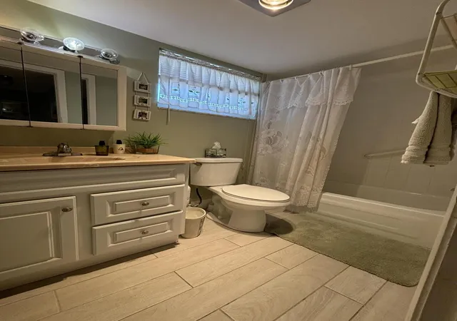 3rd image of 725 Lori Dr #203, Palm Springs, FL 33461 | MLS# B26005169