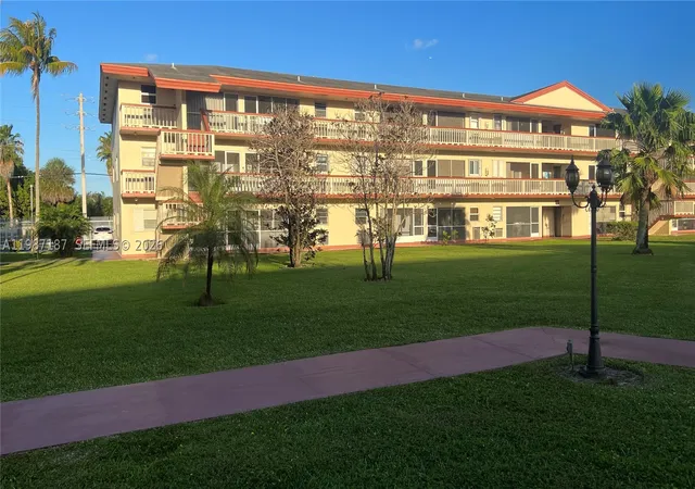 Condo for sale at 5300 Washington St #K223, Hollywood, FL 33021 | MLS# A11987187 | Listing updated on 2026-03-22