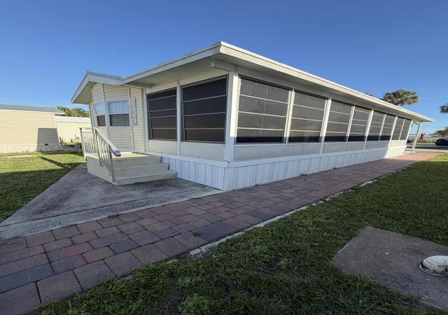 3rd image of 6673 Se 56Th Ln, Okeechobee, FL 34974 | MLS# B26005342