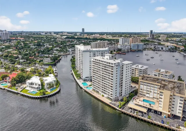 Listing Photo 3 - Condo for sale in building located at 121 Golden Isles Dr, Hallandale Beach, FL 33009 - Unit #205