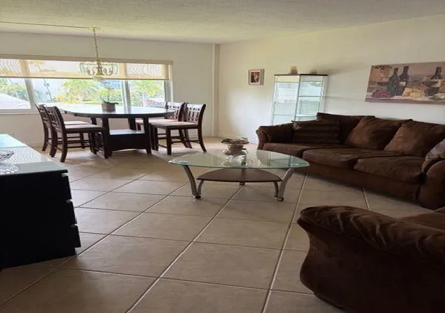 Homes for sale in Lake Worth, FL | 2562 Garden Dr N #305, Lake Worth, FL 33461 | MLS# B26005430