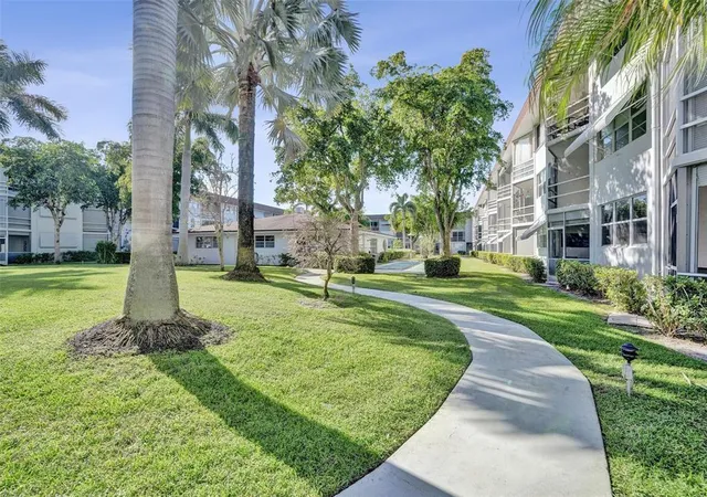 Homes for sale in Deerfield Beach, FL | 400 Se 10Th St #308, Deerfield Beach, FL 33441 | MLS# B26005440