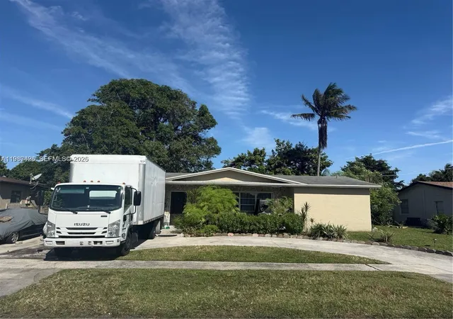 3rd image of 4741 Nw 18th St, Lauderhill, FL 33313 | MLS# A11987426