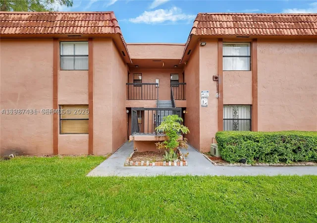 Homes for sale in Hialeah, FL | 6580 W 27th Ct #58-12, Hialeah, FL 33016 | MLS# A11987431