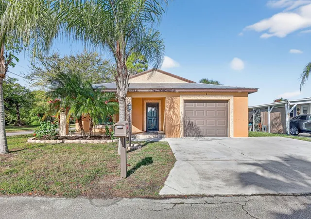Homes for sale in Port St Lucie, FL | 1 Cortez Ln, Port St Lucie, FL 34952 | MLS# B26005528