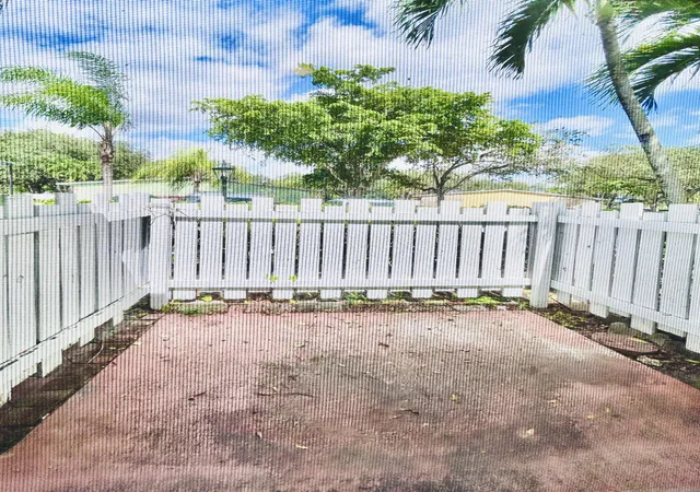2nd image of 7168 Southgate Blvd, Tamarac, FL 33321